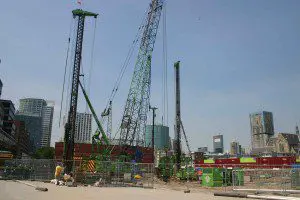 Met diverse heistellingen worden vier soorten palen van verschillende lengtes aangebracht