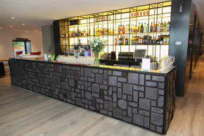 De bar. ©2014 N.V. Het Havengebouw Amsterdam