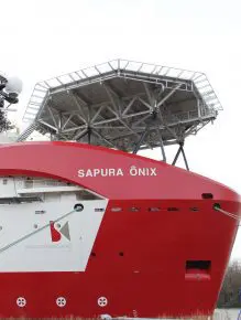 Een compleet uit aluminium geprefabriceerd helideck voor de offshore.