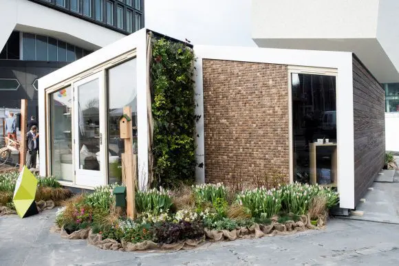 De modules worden compleet functionerend op de gewenste plaats afgeleverd.