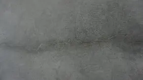 Ook voor droge vloeren is een
reparatiemortel ontwikkeld.