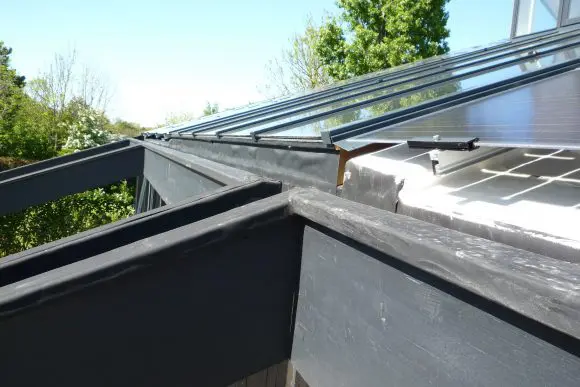 Dubbelzijdig werkende PV-panelen