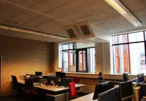 Beide kokers kunnen worden benut voor inblaas van lucht. De vrije indeelbaarheid van de ruimten is daardoor maximaal