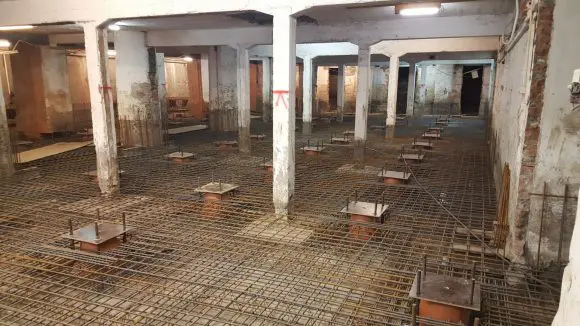 detail van de dag, kerk, drukpalen, fundering, berkel en rodenrijs