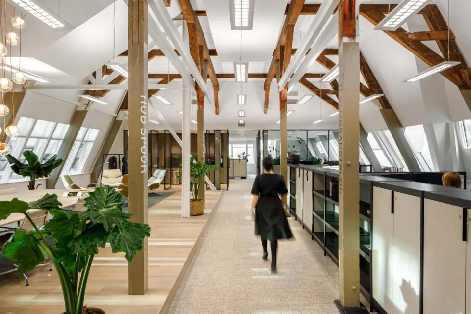 Het interieur van de Droogbak.