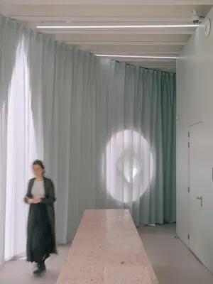 Het eerste gerealiseerde
gebouw van
Studio Ossidiana
is kunstpaviljoen M
op de Floriade in
Almere.