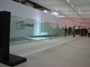 21 meter gelamineerd glas. Dit soort gelamineerd glas wordt in de gevelbouw ingezet